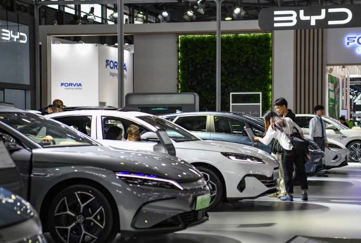 新能源乘用车展车